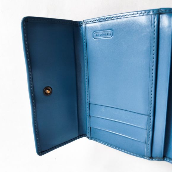Vintage COACH Minimalist Baby Blue Smooth Leather Wallet Bi-Fold Coin 5"x4" - Picture 5 of 6